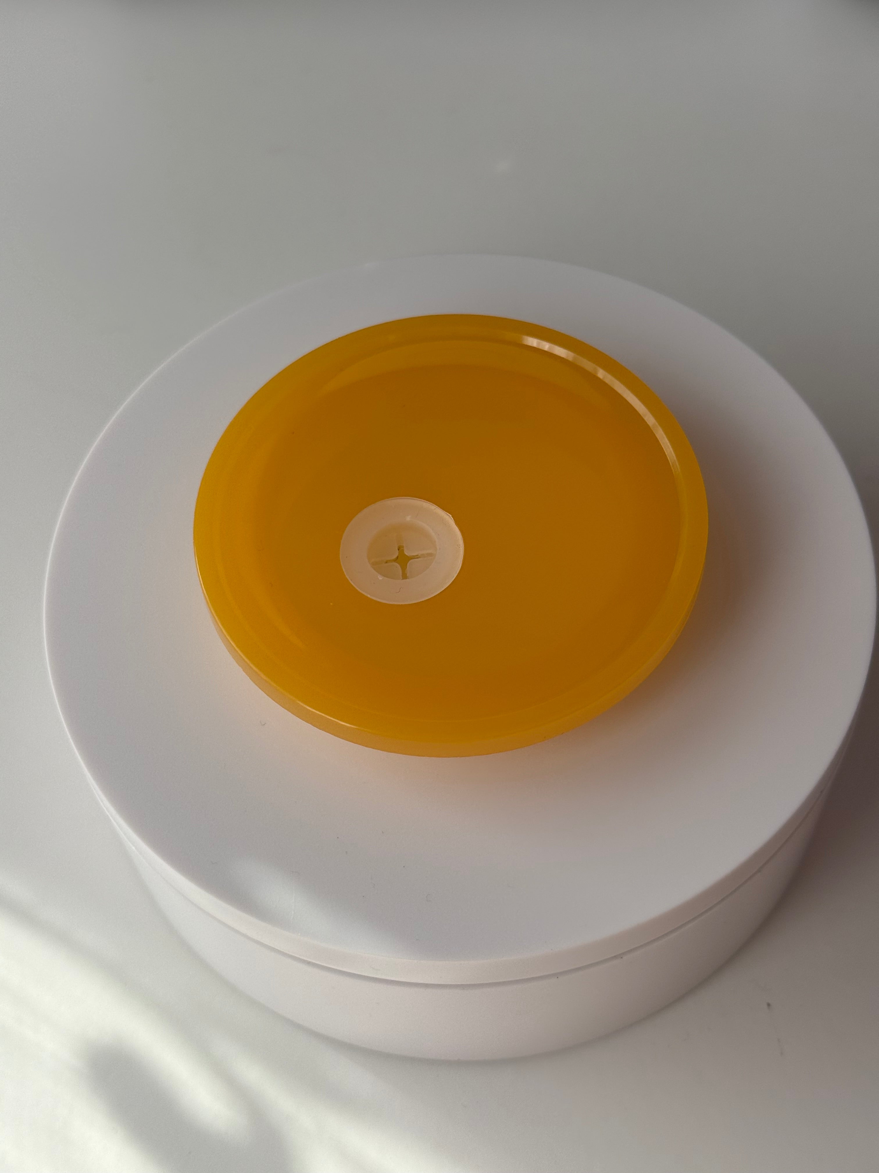 Coloured Lid